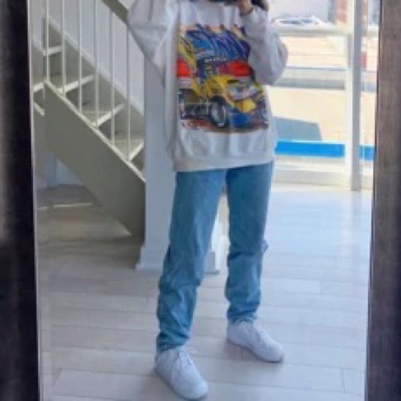 Meet your Posher, Harmony - Picture 2 of 3